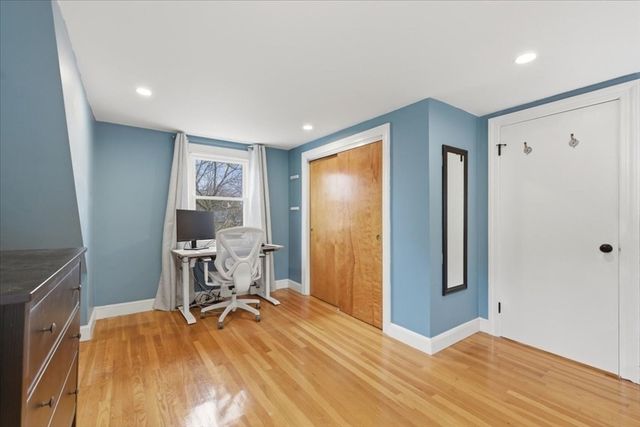 80 Willard St, Dedham, MA 02026