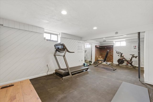 80 Willard St, Dedham, MA 02026