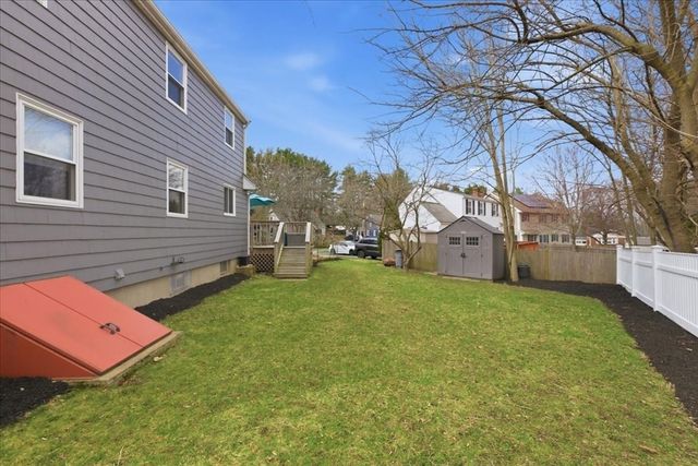 80 Willard St, Dedham, MA 02026