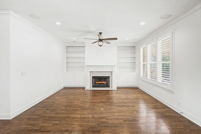 121 Gladstone Ln, Franklin, TN 37064