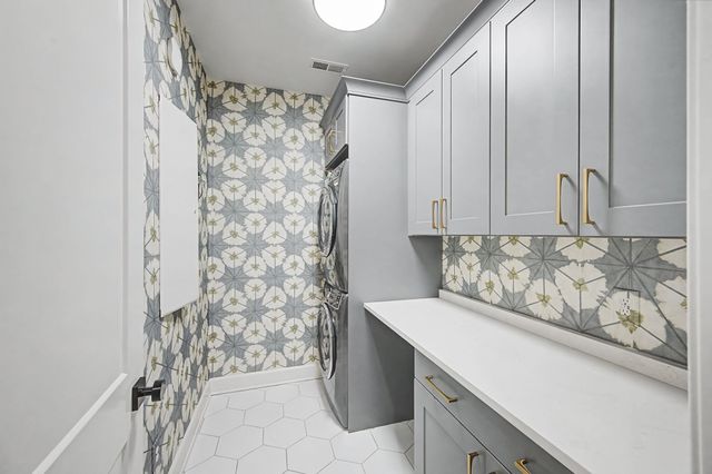 121 Gladstone Ln, Franklin, TN 37064