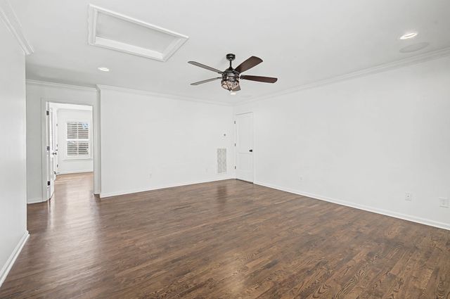 121 Gladstone Ln, Franklin, TN 37064