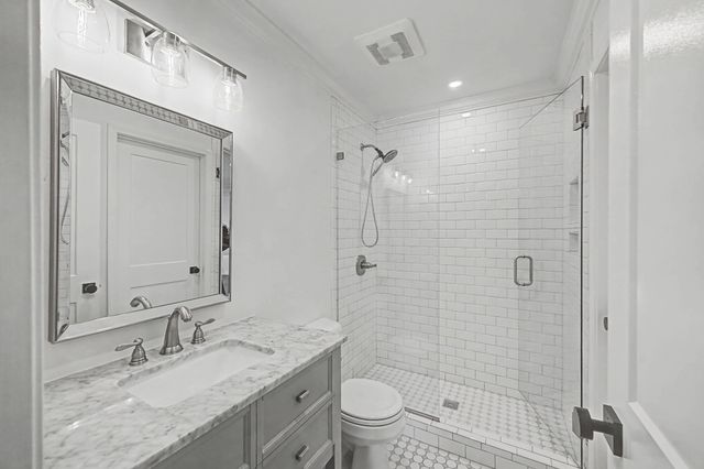 121 Gladstone Ln, Franklin, TN 37064