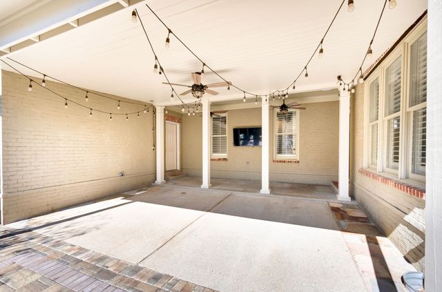 121 Gladstone Ln, Franklin, TN 37064