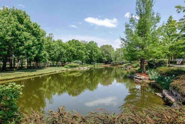 121 Gladstone Ln, Franklin, TN 37064