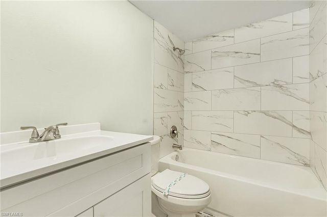 17425 Birchwood LN 2, Fort Myers, FL 33908