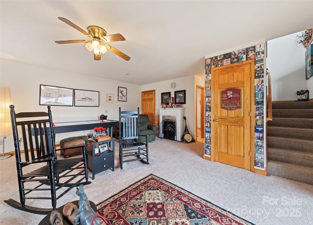 16 Hiawatha Drive, Maggie Valley, NC 28751