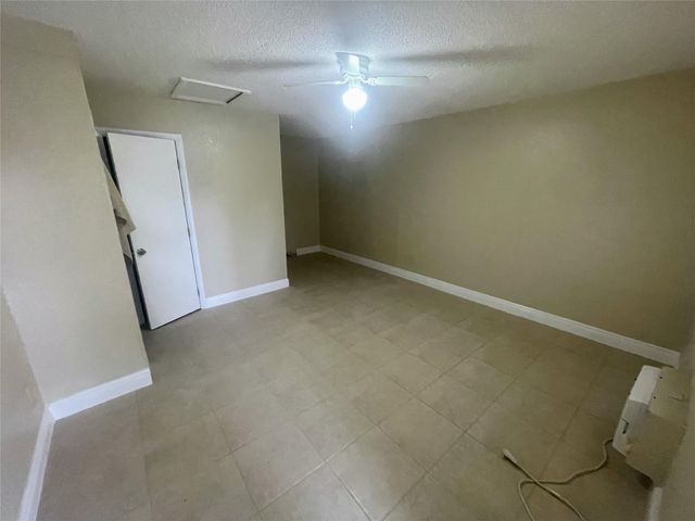 2800 W Sunrise Boulevard, Fort Lauderdale, FL 33311