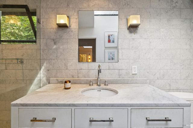 20 Winwood Pl, Mill Valley, CA 94941