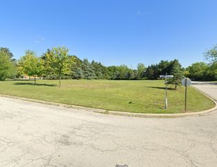 10 Country Manor Lane, Orland Park, IL 60467