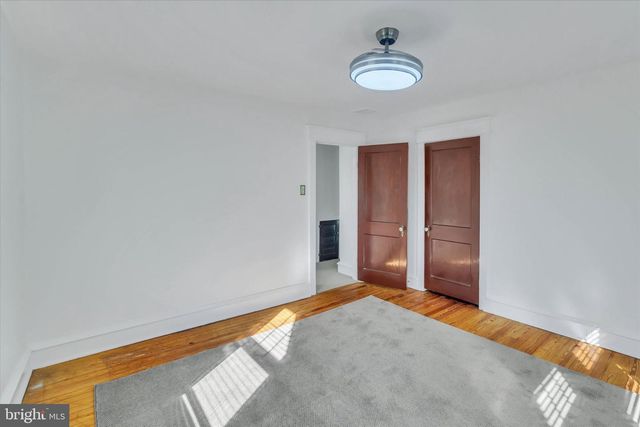 222 BERLIN RD N, Lindenwold, NJ 08021