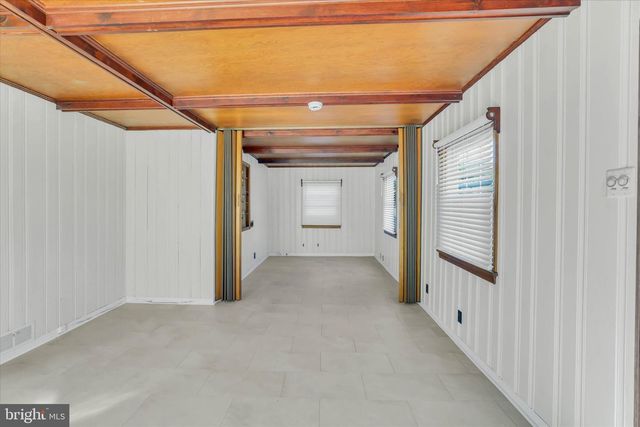 222 BERLIN RD N, Lindenwold, NJ 08021