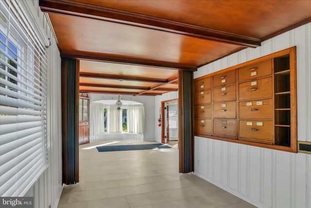 222 BERLIN RD N, Lindenwold, NJ 08021