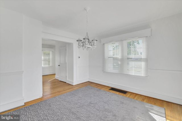 222 BERLIN RD N, Lindenwold, NJ 08021