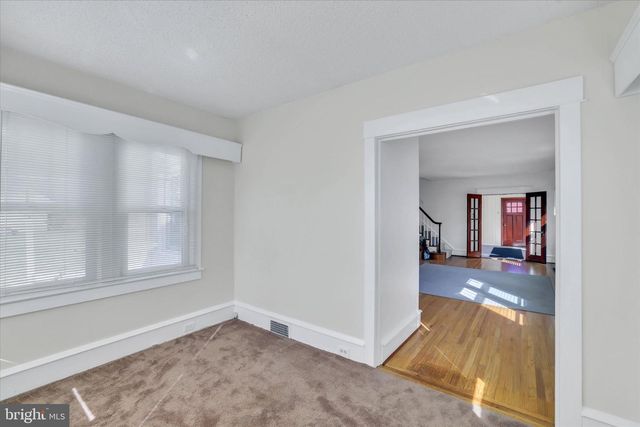 222 BERLIN RD N, Lindenwold, NJ 08021