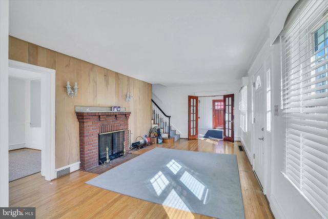 222 BERLIN RD N, Lindenwold, NJ 08021