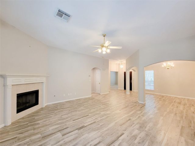 22 Quince Tree Place, The Woodlands, TX 77385