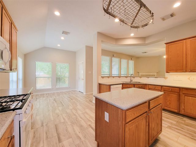 22 Quince Tree Place, The Woodlands, TX 77385