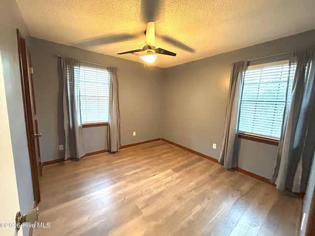 137 Woodberry Court, Wilmington, NC 28411