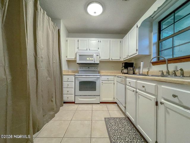 137 Woodberry Court, Wilmington, NC 28411