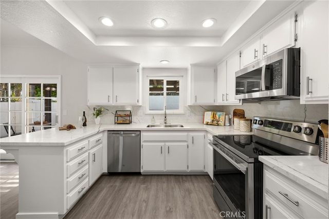 23633 Fair Weather, Canyon Lake, CA 92587