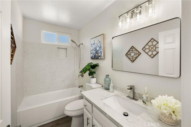 23633 Fair Weather, Canyon Lake, CA 92587