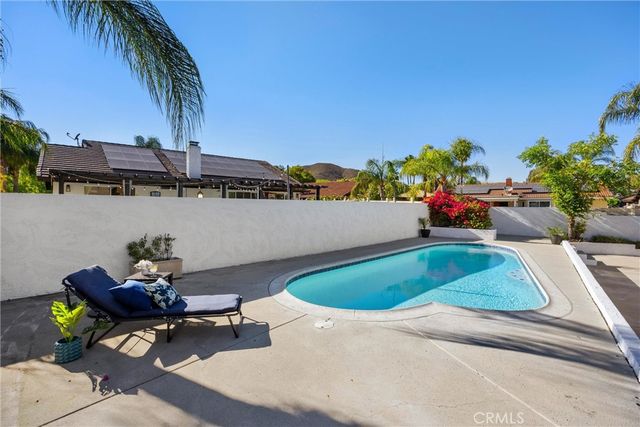 23633 Fair Weather, Canyon Lake, CA 92587