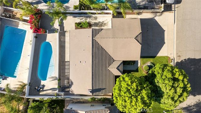 23633 Fair Weather, Canyon Lake, CA 92587