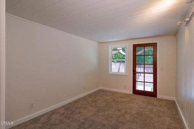 8111 Santa Ana Road, Ventura, CA 93001