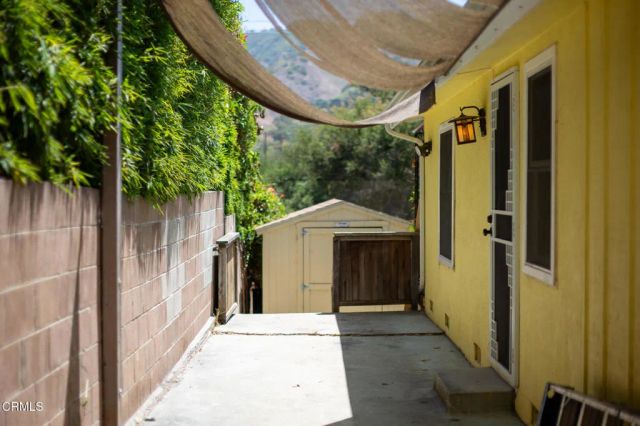 8111 Santa Ana Road, Ventura, CA 93001