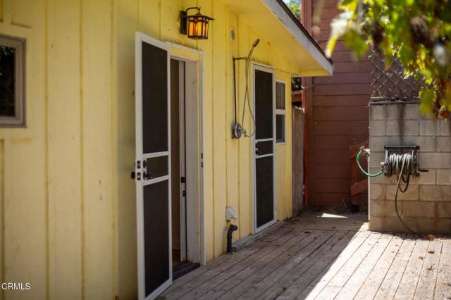 8111 Santa Ana Road, Ventura, CA 93001