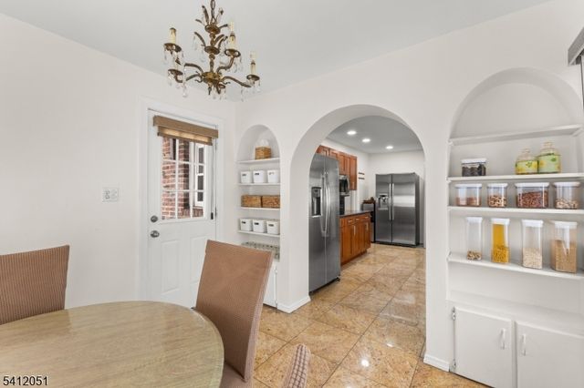 80 Glenwood Ave, Elmwood Park Boro, NJ 07407