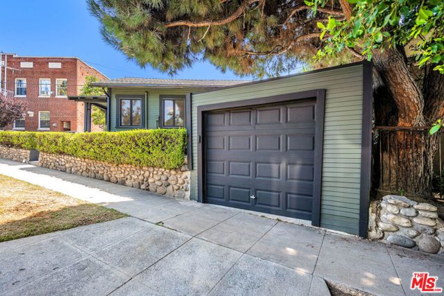 215 Newland Street, Los Angeles, CA 90042