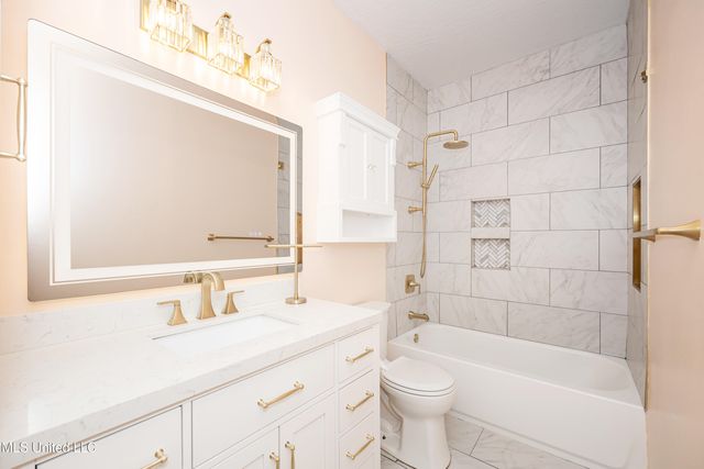 3024 Trentwood Drive, Ocean Springs, MS 39564