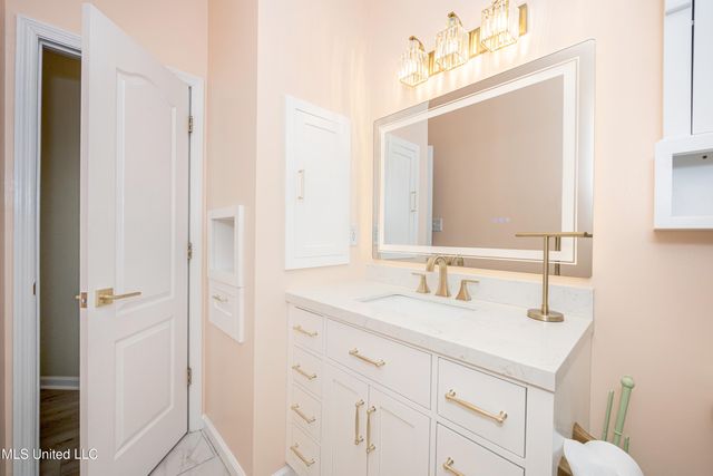 3024 Trentwood Drive, Ocean Springs, MS 39564