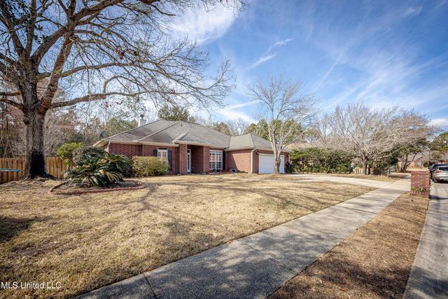 3024 Trentwood Drive, Ocean Springs, MS 39564