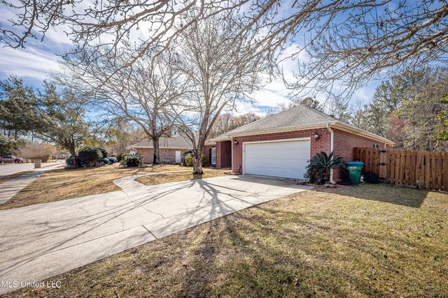 3024 Trentwood Drive, Ocean Springs, MS 39564