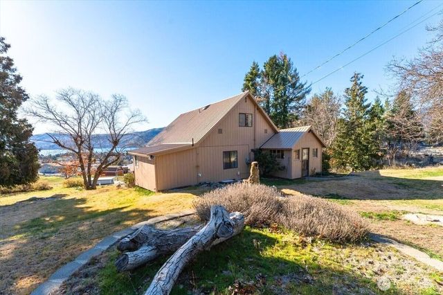 475 Totem Pole Road, Manson, WA 98831