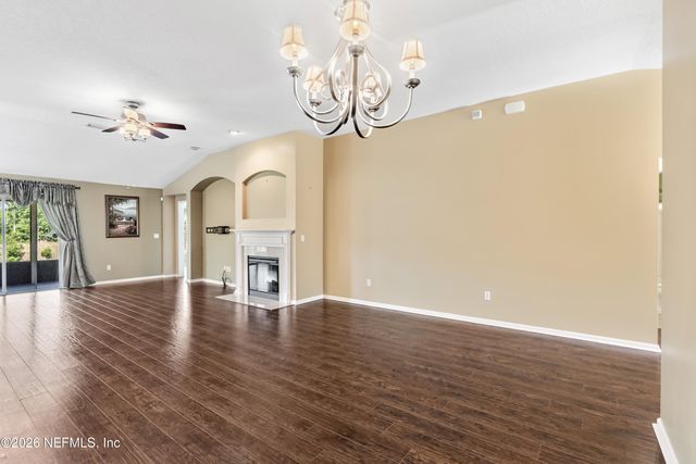 6933 SOUTHERN OAKS Drive W, Jacksonville, FL 32244