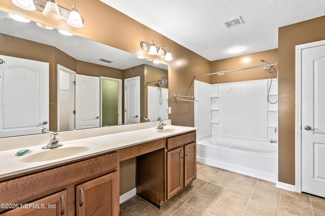 6933 SOUTHERN OAKS Drive W, Jacksonville, FL 32244