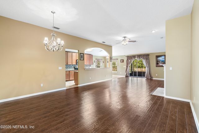 6933 SOUTHERN OAKS Drive W, Jacksonville, FL 32244