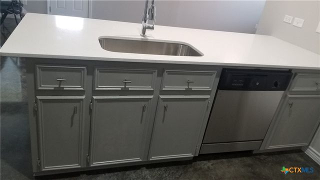 200 Lowes Boulevard B, Killeen, TX 76542