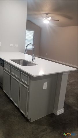 200 Lowes Boulevard B, Killeen, TX 76542