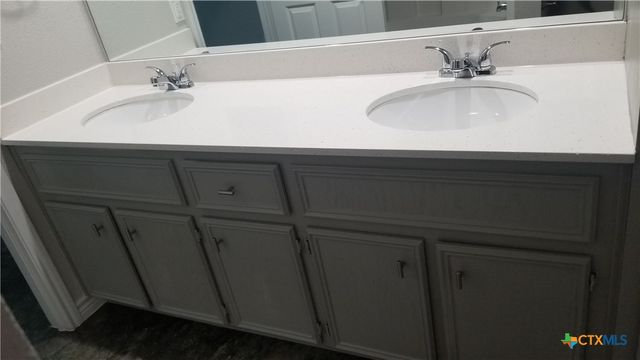200 Lowes Boulevard B, Killeen, TX 76542