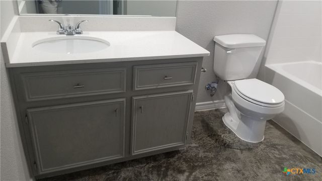200 Lowes Boulevard B, Killeen, TX 76542