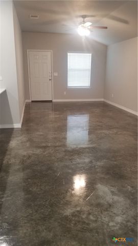 200 Lowes Boulevard B, Killeen, TX 76542