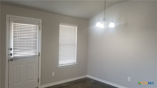 200 Lowes Boulevard B, Killeen, TX 76542
