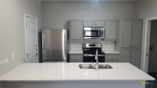 200 Lowes Boulevard B, Killeen, TX 76542