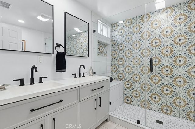 3133 Cedar Avenue, Long Beach, CA 90806