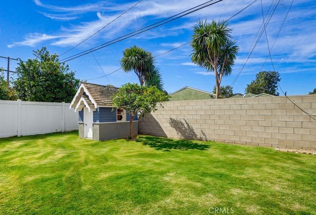 3133 Cedar Avenue, Long Beach, CA 90806